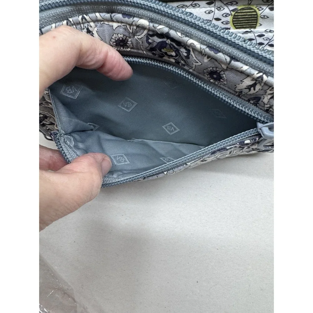 Vera Bradley RFID Turnlock‎ Wallet in Plaza Tile Floral